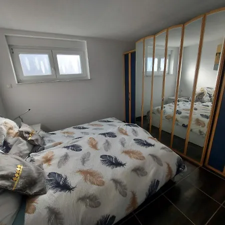 Lovely With Private Patio And Private Entrance In Luxembourg 60m2 Daire Saeul