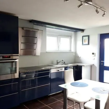Daire Lovely With Private Patio And Private Entrance In Luxembourg 60m2