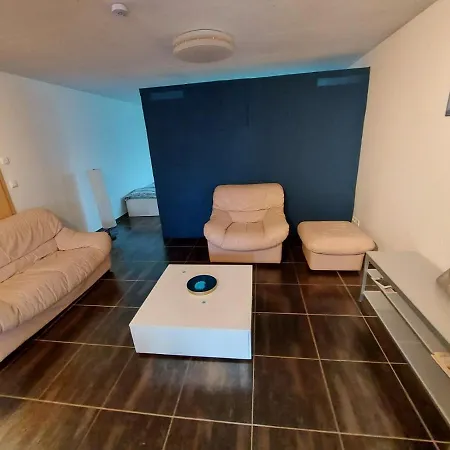 Daire Lovely With Private Patio And Private Entrance In Luxembourg 60m2